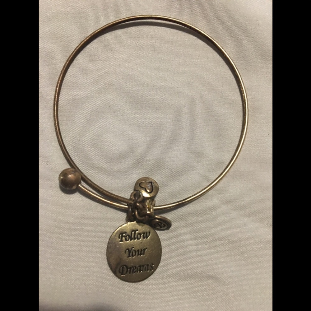 Follow your dreams bracelet